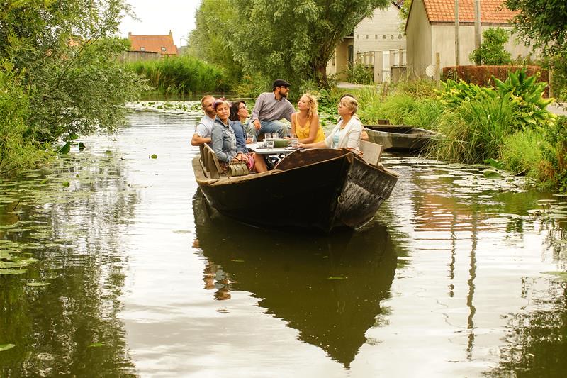Les Faiseurs De Bateaux